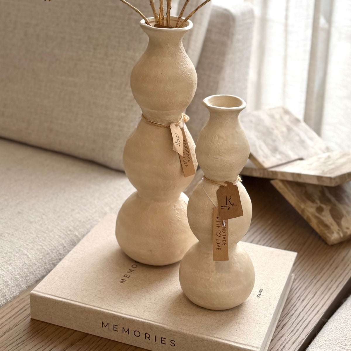 Vaas bol beige