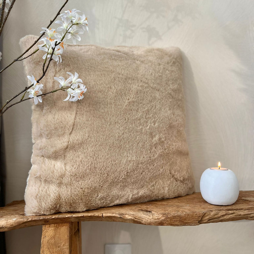 Kussen beige fluffy