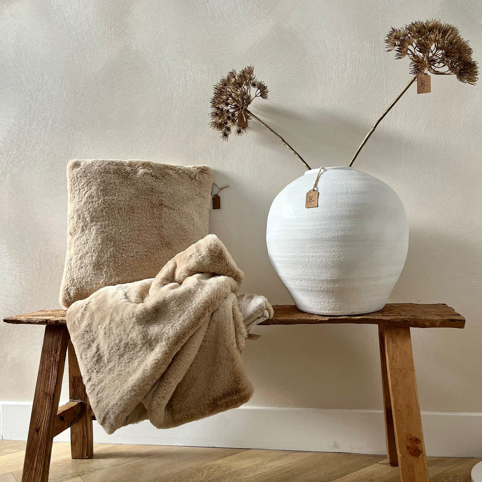 Plaid beige fluffy R