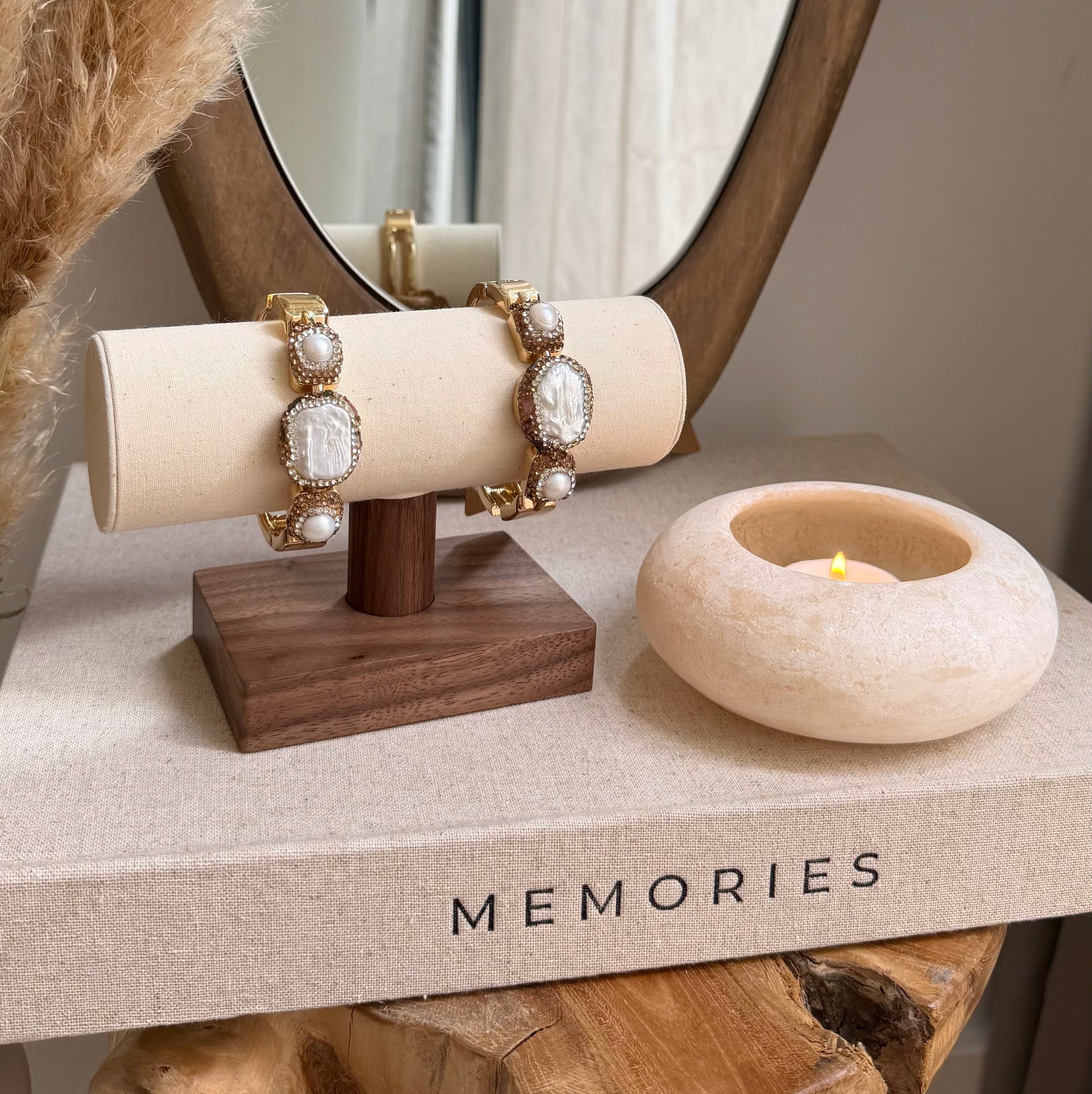 Parel loliet met edelsteen armband