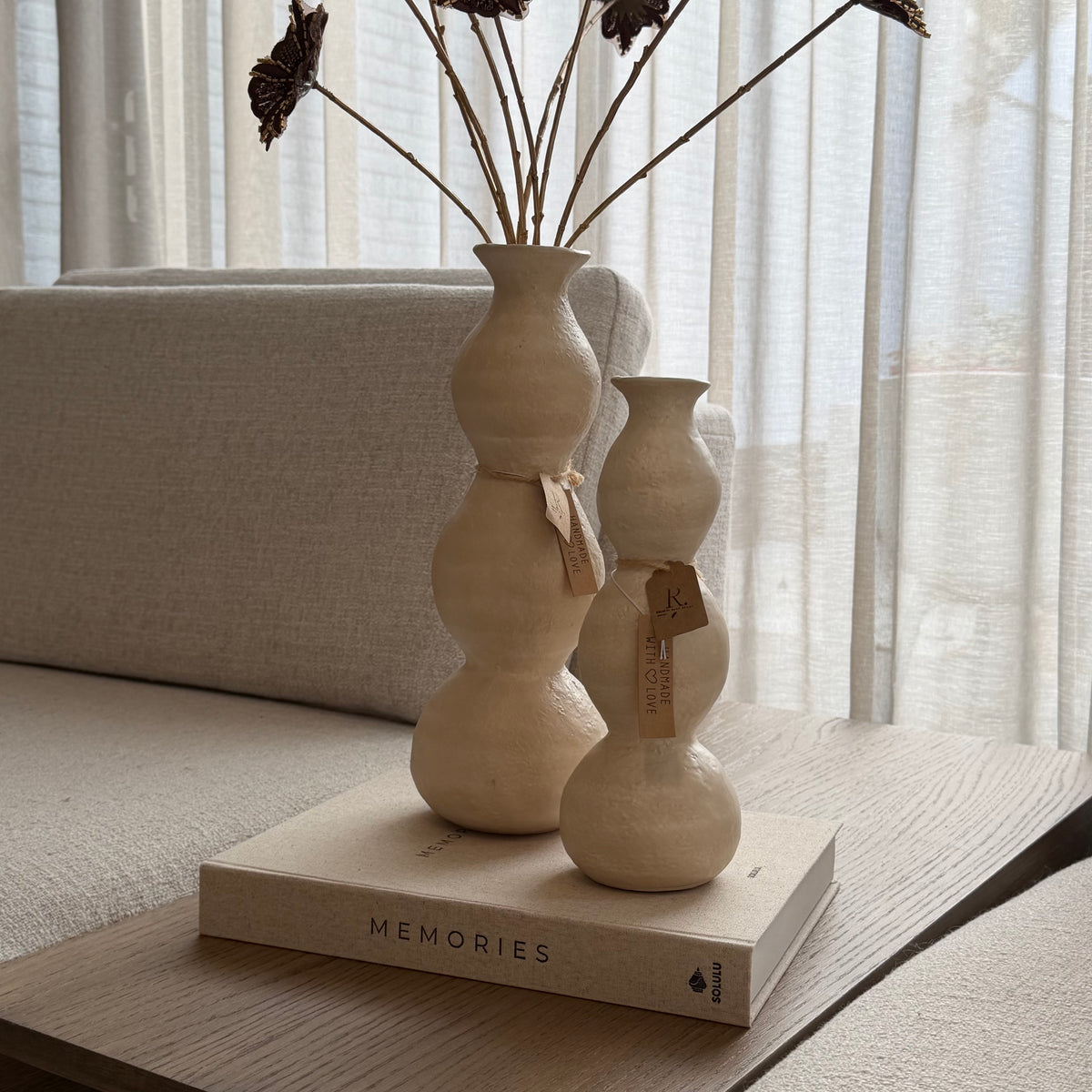 Vaas bol beige