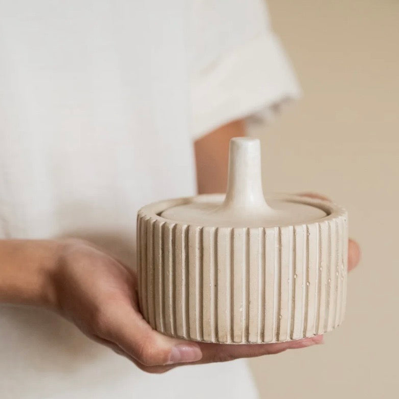 Ribbel potje met deksel
