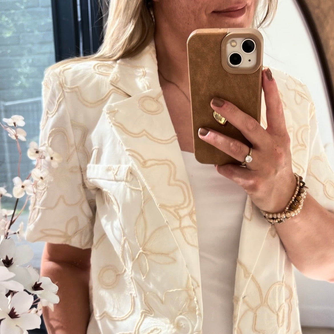 Jasje kort met bloem motief