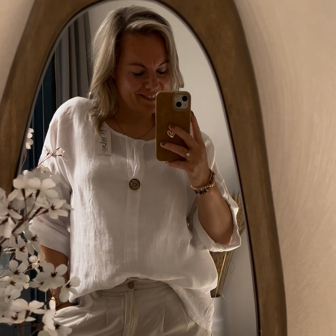 Linnen blouse met knoop