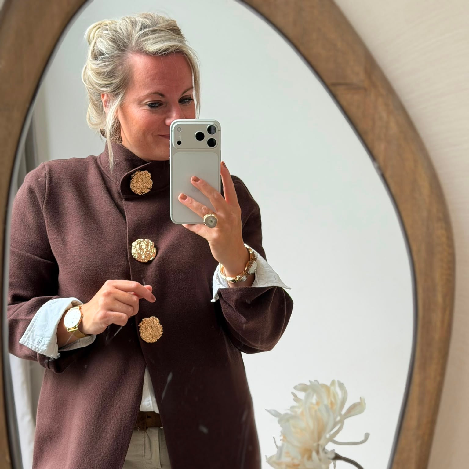 Vest Lis met gouden knopen
