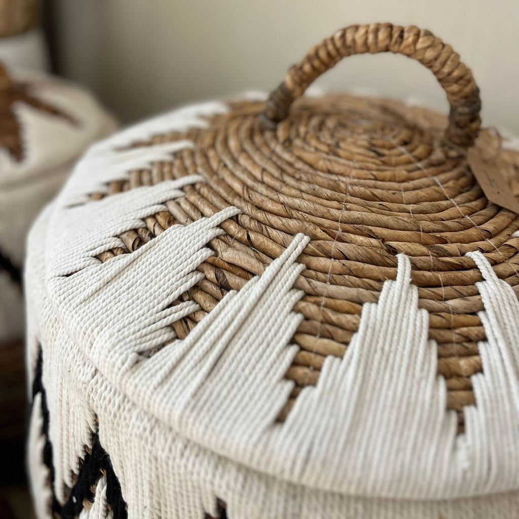 Macrame mand white