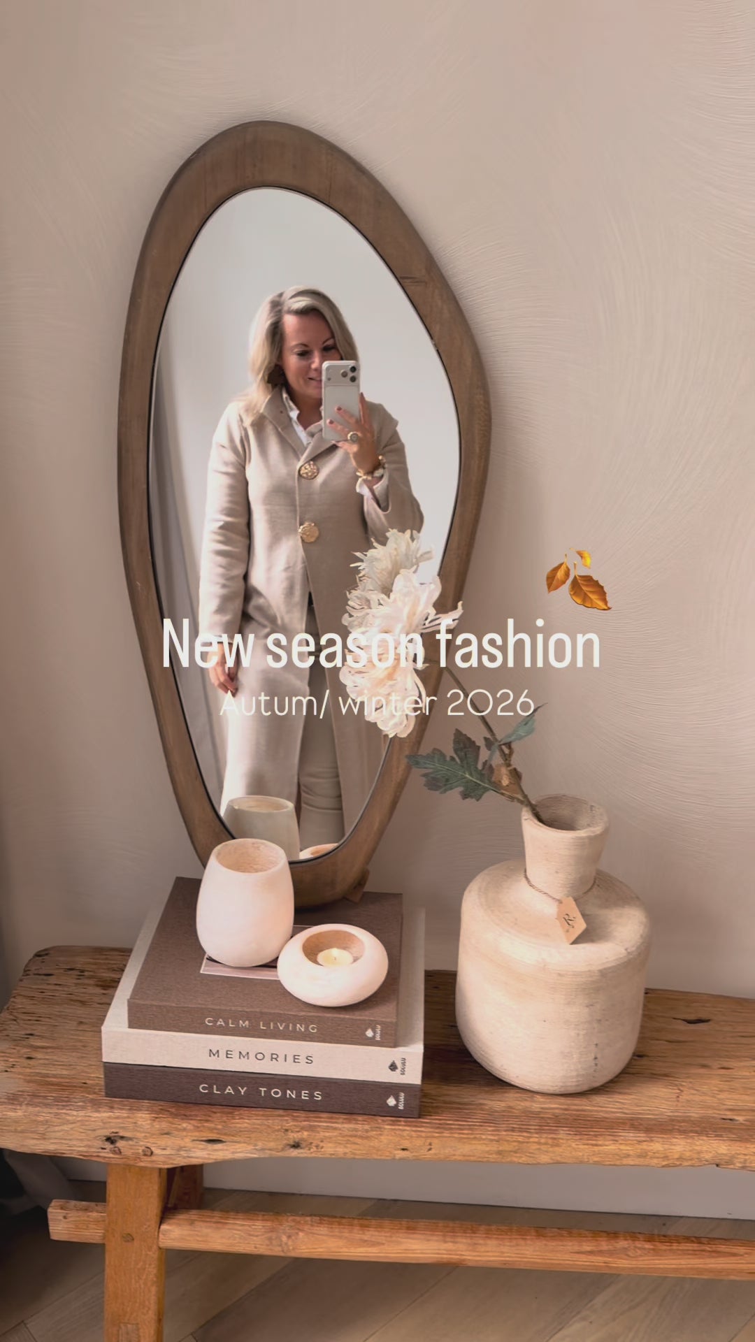 Vest Lis met gouden knopen